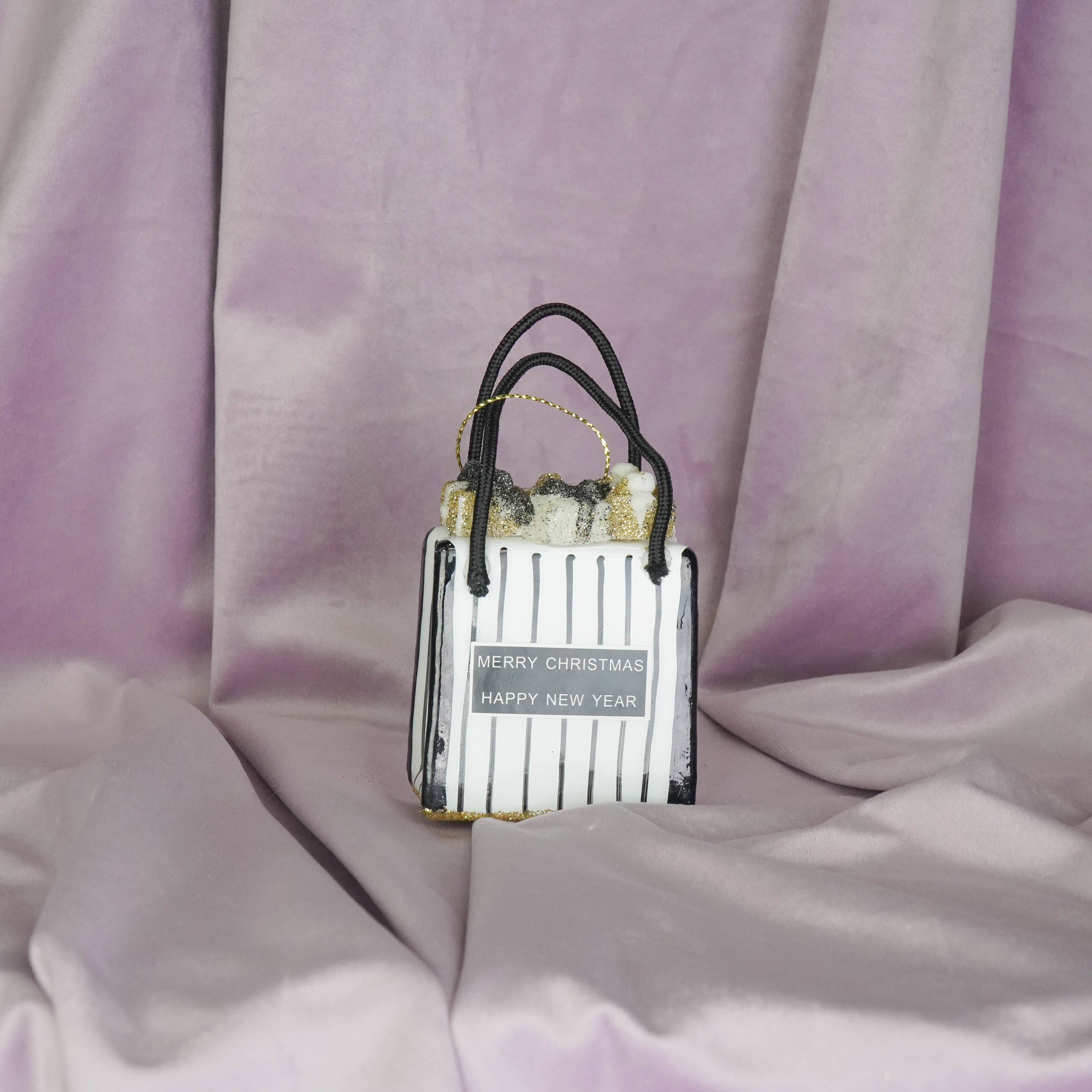 Kerstversiering - Kersthanger - Shopahollic tas - Zwart/ wit/ Goud - Glas - 7x4x8,5cm