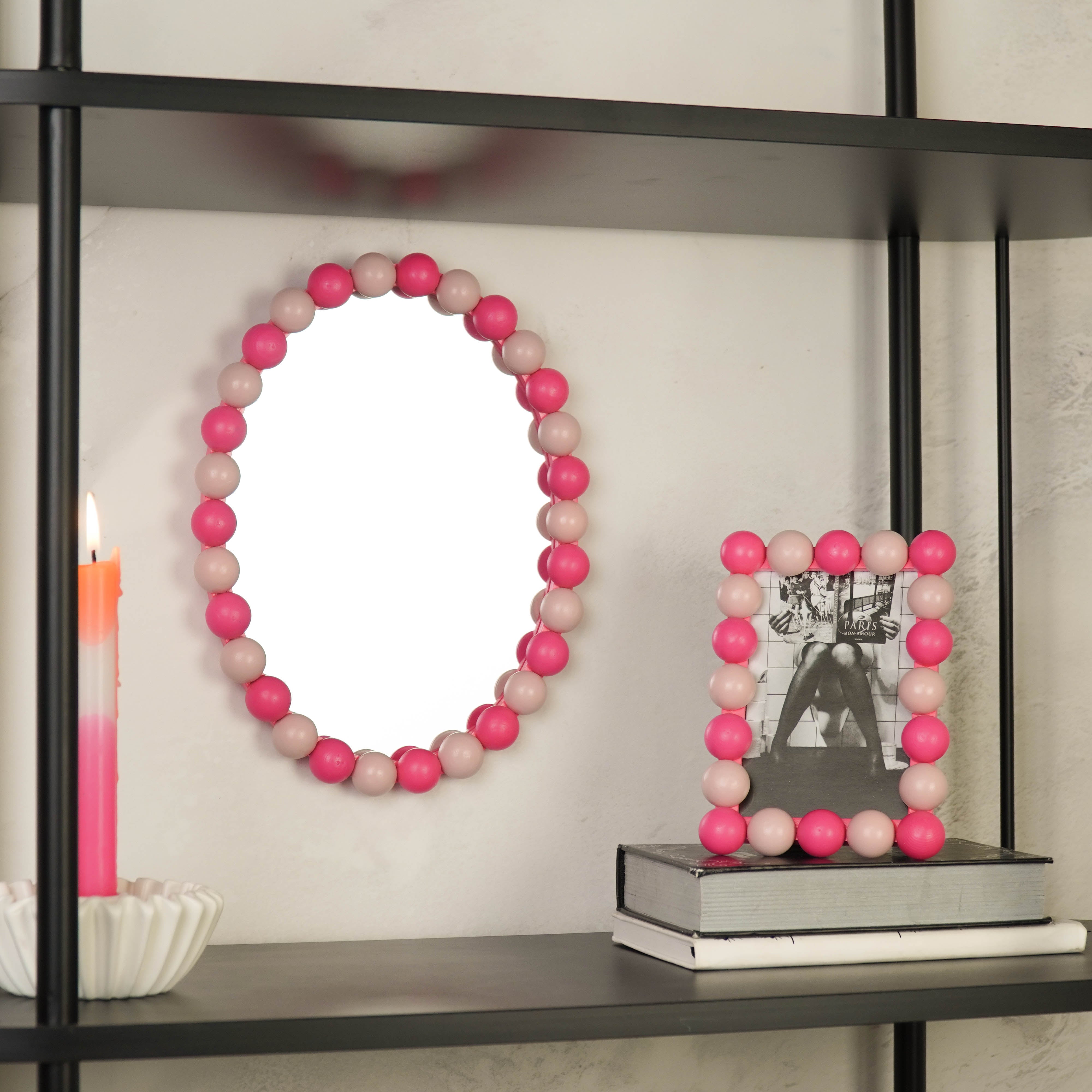 Spiegel - Wand Spiegel met Bolletjesrand - MDF/ Glas - Licht Roze/ Neon Roze - 29x22.5cm
