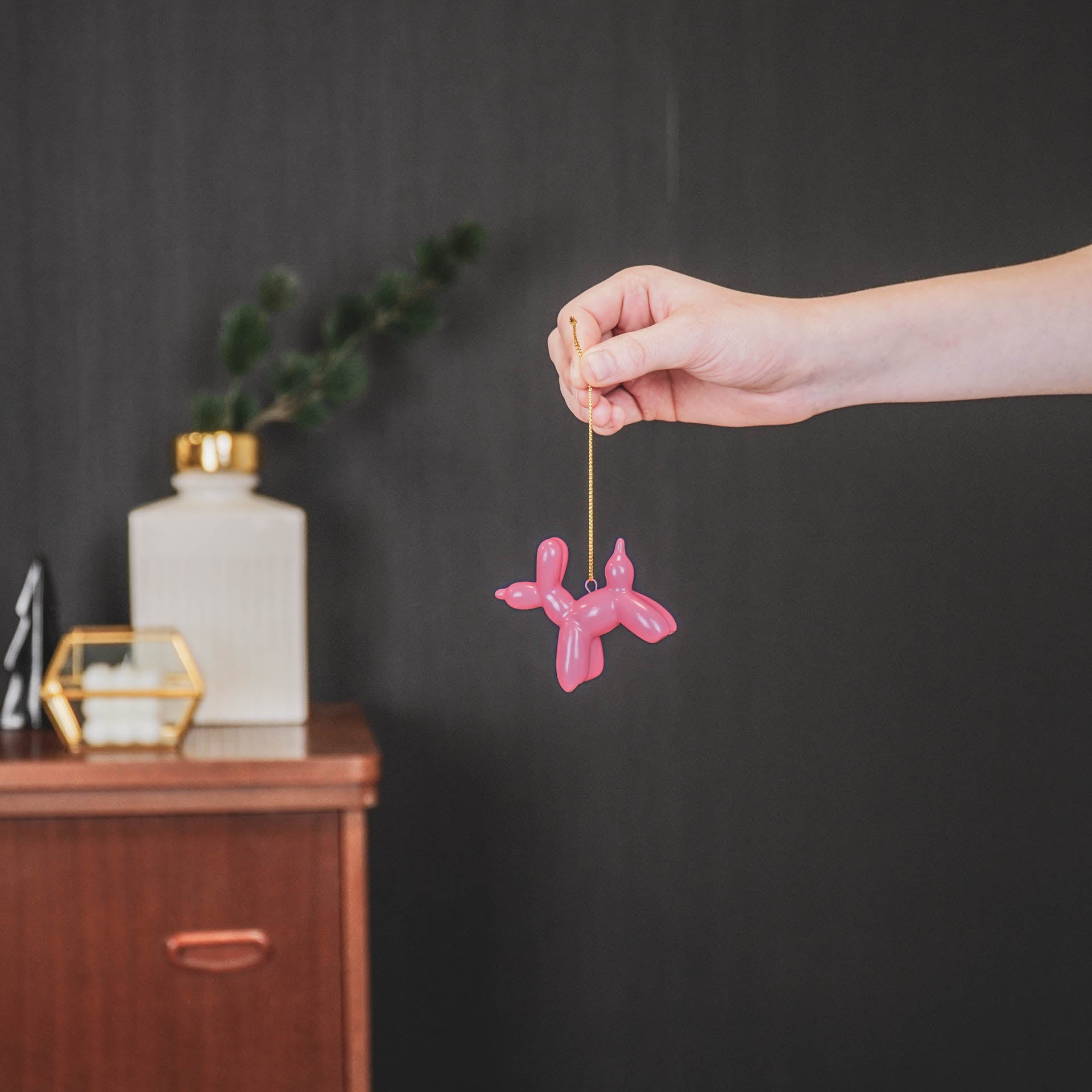 Ornament - Ballon Hond hanger - Keramiek - Roze - 6,5x3x6cm