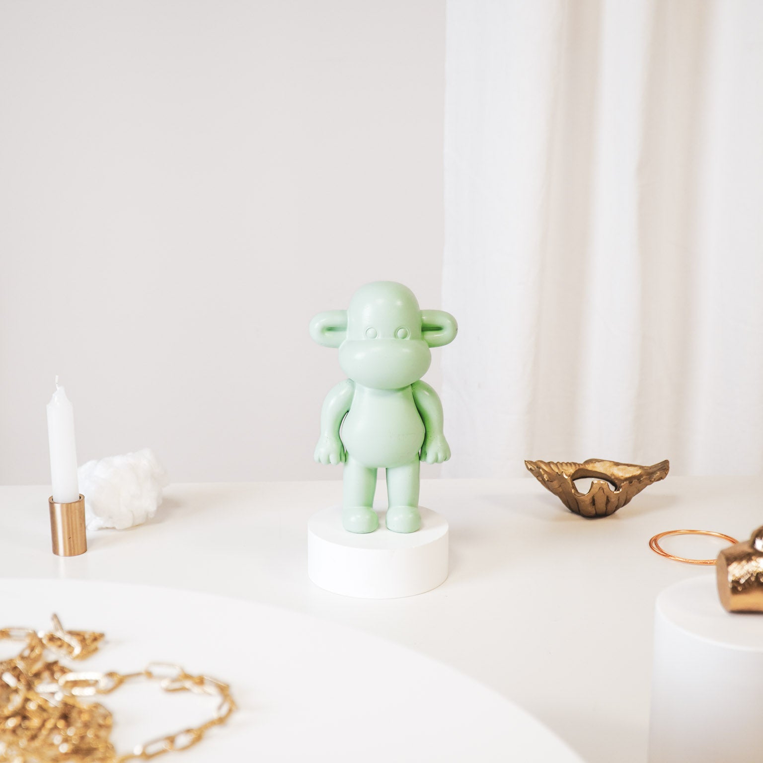 Ornament - Aap Beeld 'The Legend' - Polyresin - Mintgroen - 11x7x19cm